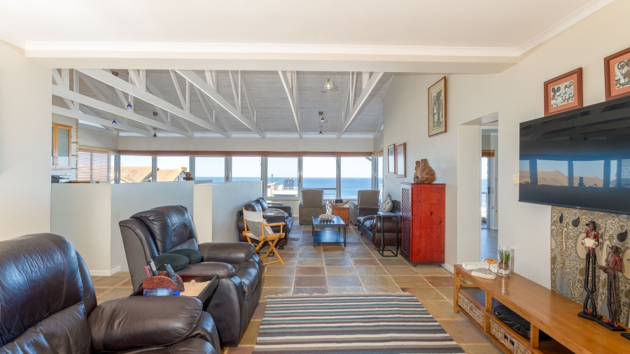 3 Bedroom Property for Sale in Pienaarstrand Western Cape